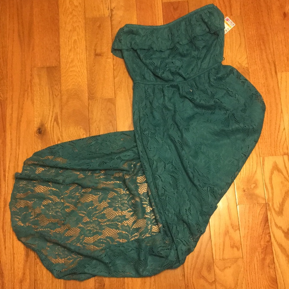 NWT junior's high low lace maxi dress